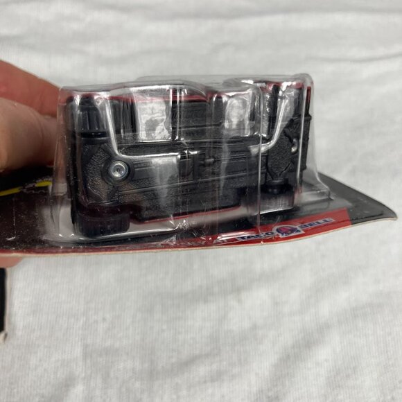 1998 MATCHBOX TACO BELL HUMVEE - VINTAGE MADNESS - Hotwheel Toy Car - Picture 5 of 6